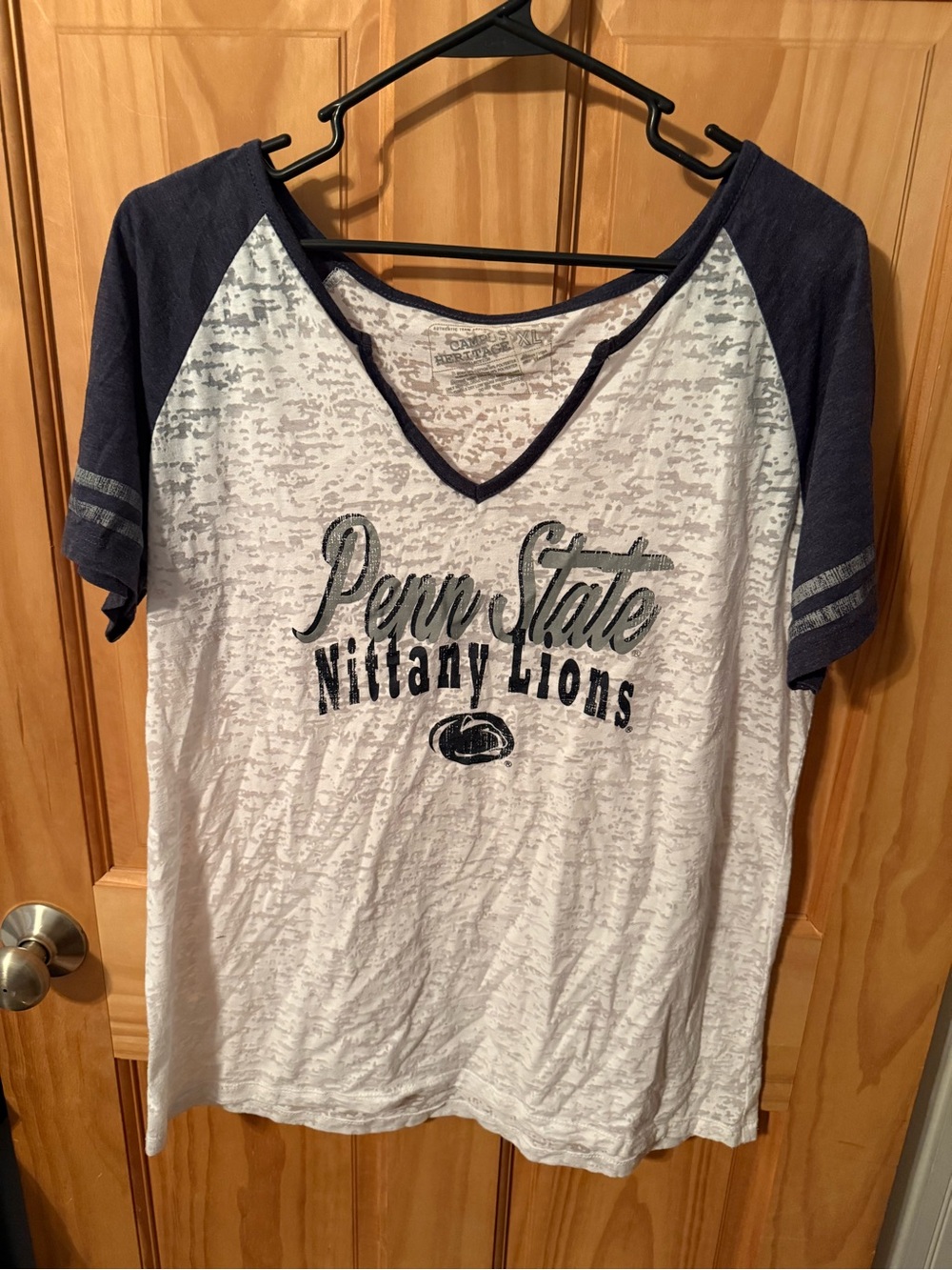 Like New, Women’s Penn State T-Shirt Size XL